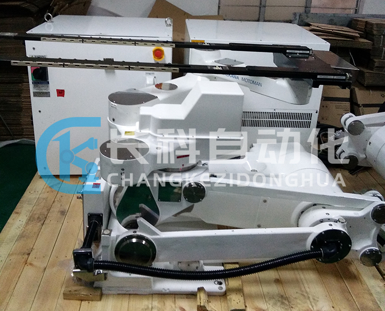 安川潔凈機(jī)器人 安川潔凈機(jī)器人